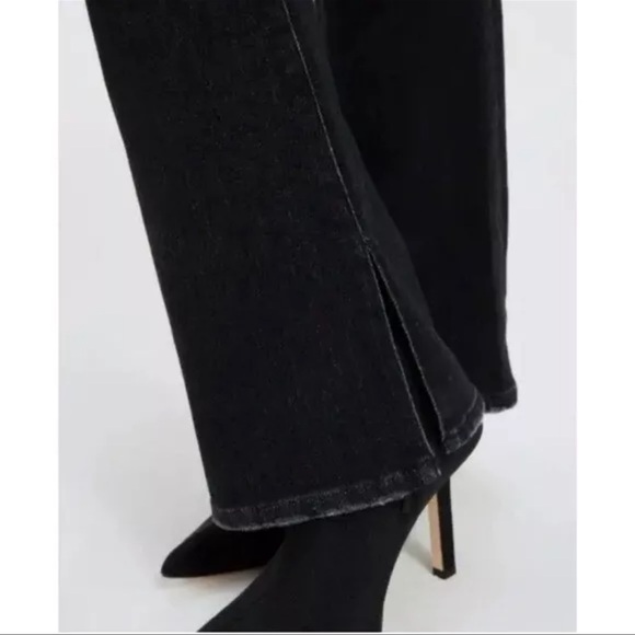 Good American Classic High Rise Split Hem Flare Jeans - Picture 2 of 11